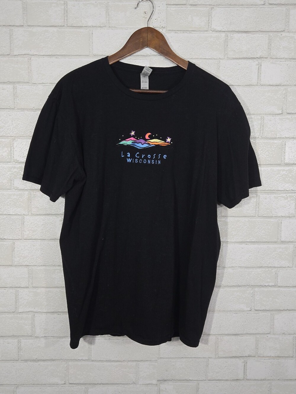 La‎ Crosse WI embroidery tee